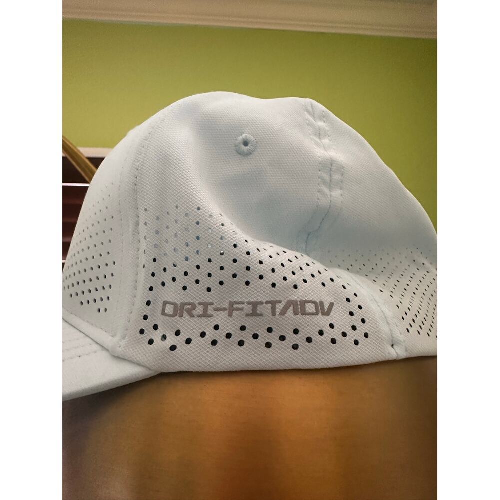 Nike Club Cap AeroBill DriFIT ADV Light Blue Running Hat - Picture 2 of 4